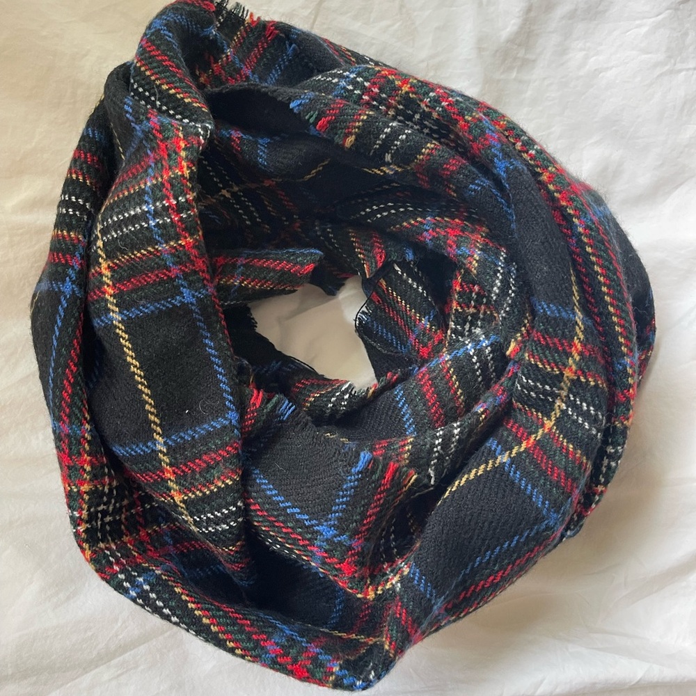 Plaid Infinity Scarf in Multicolor Black